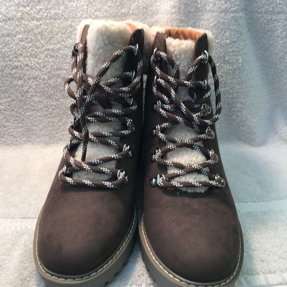 Brown Faux Suede Winter Boots With Fleece Lining & Chunky Heel - Size 7